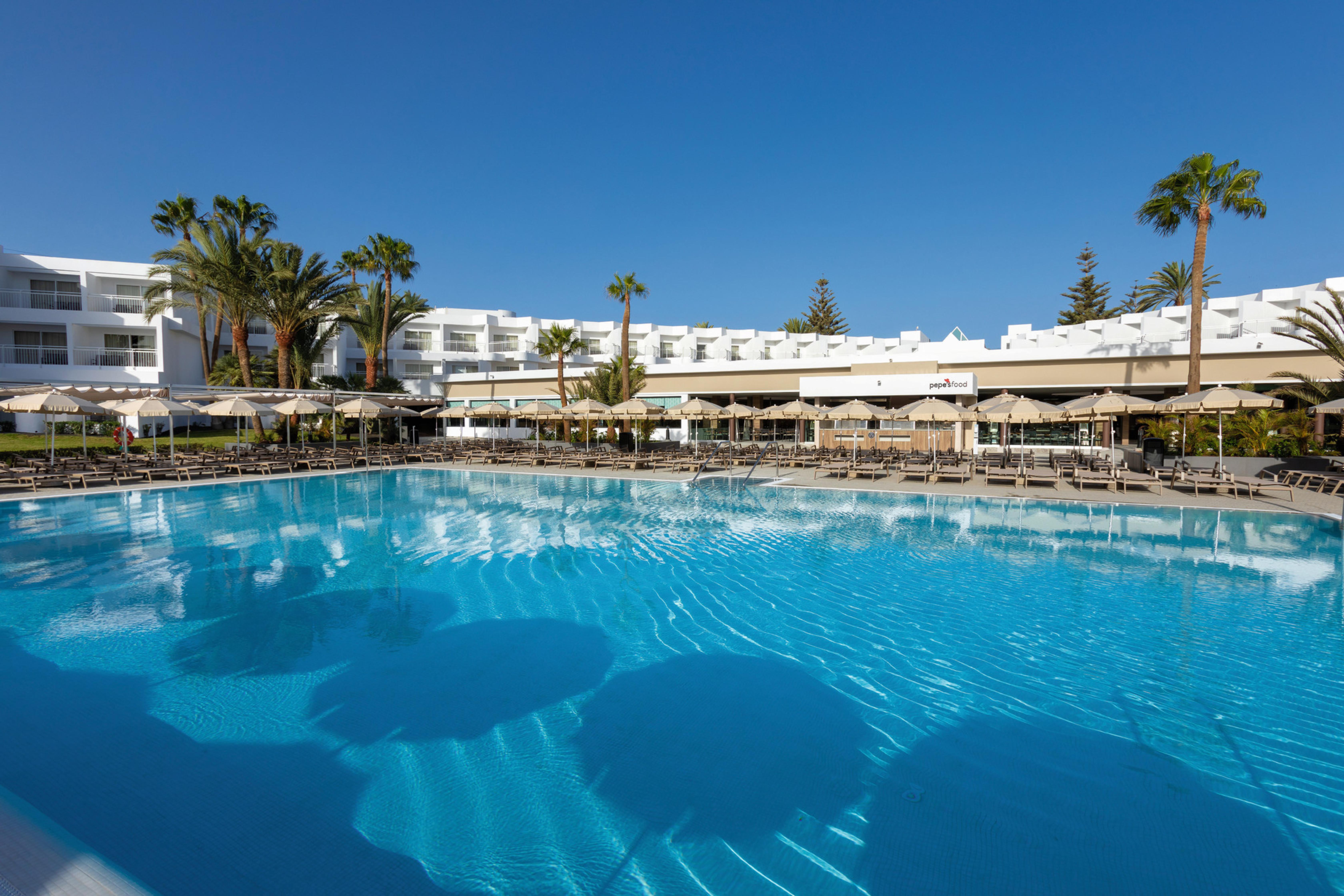 Riu Paraiso Lanzarote Resort Puerto del Carmen  Exteriör bild